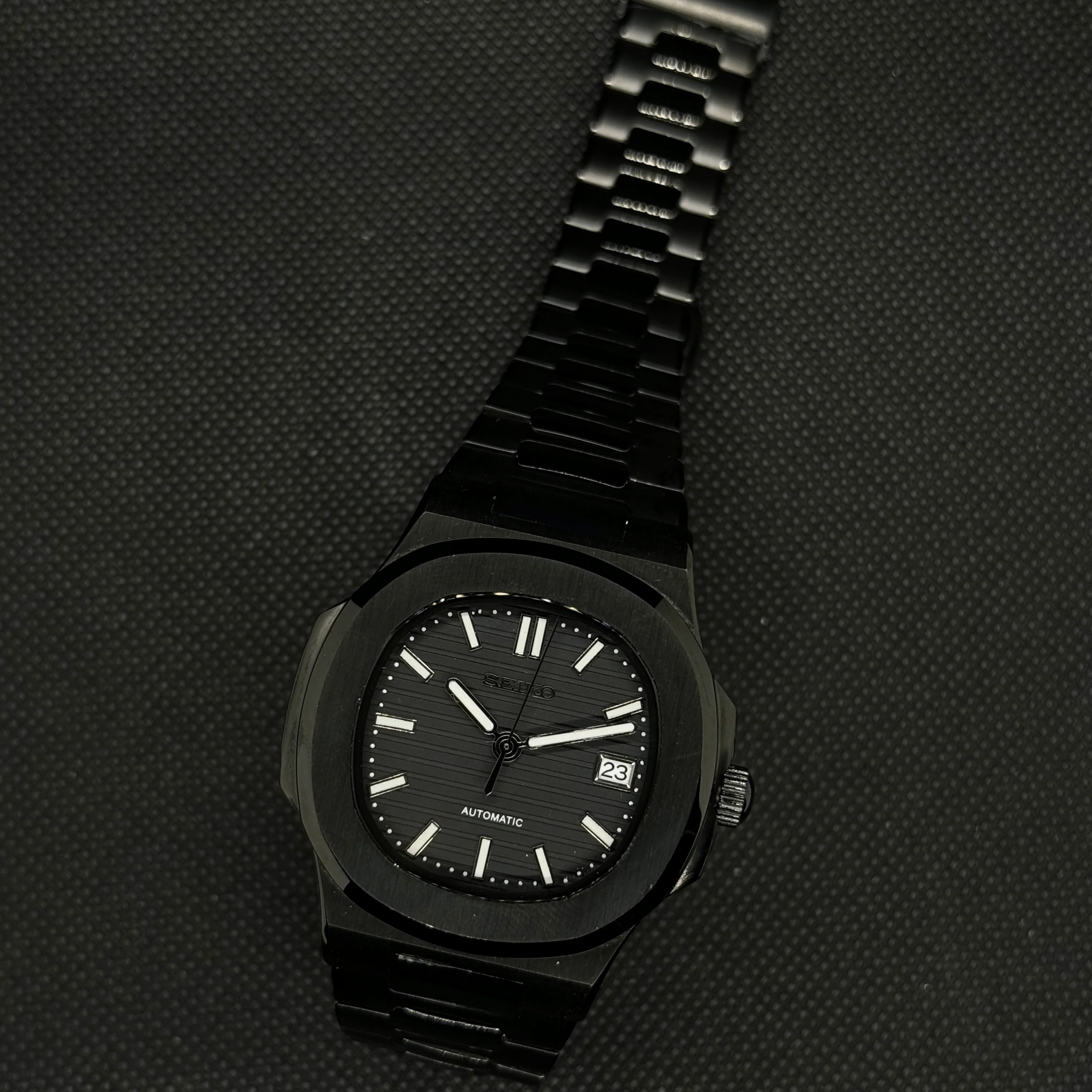 Nautilus Mod - All Black - Image 4