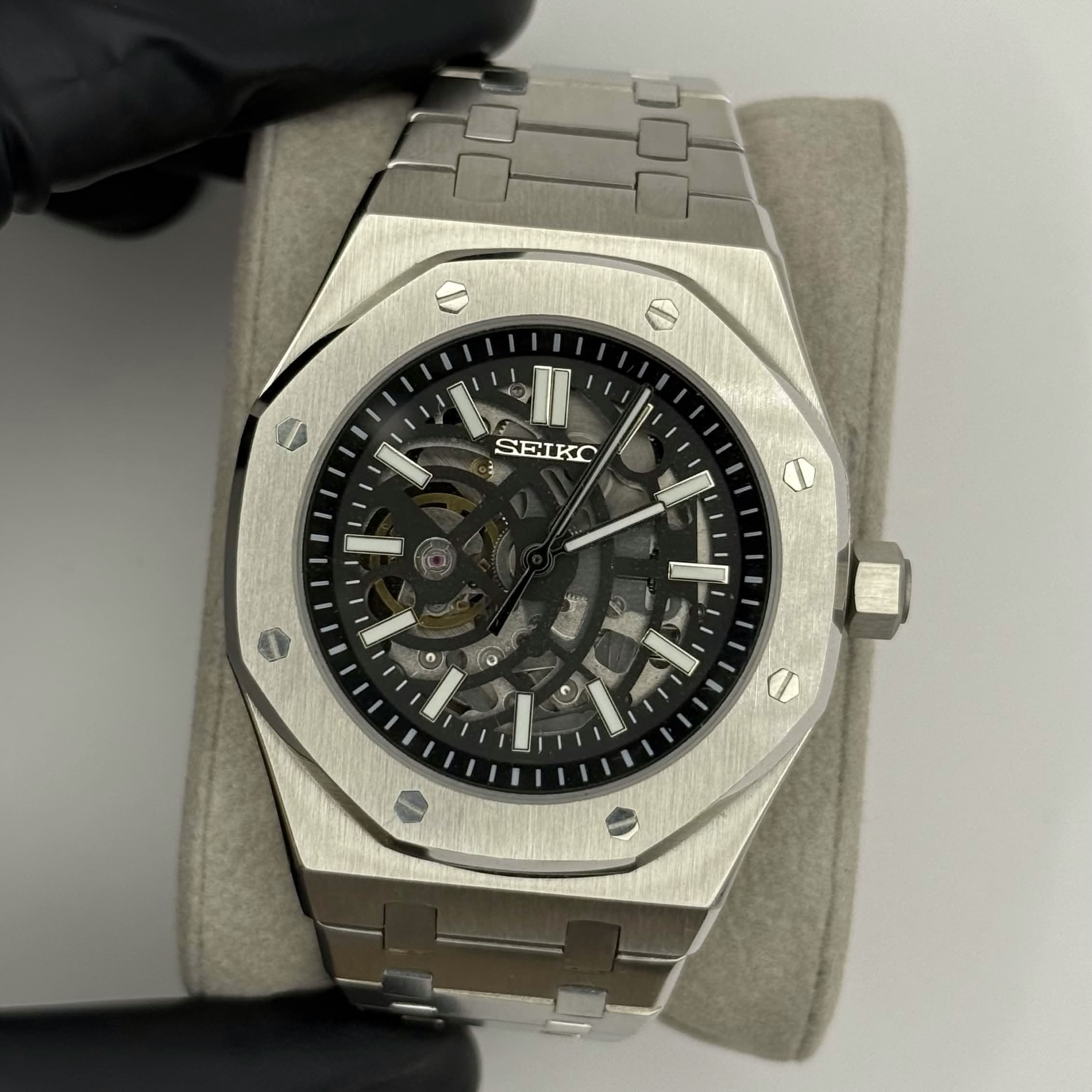 Royal Oak Mod - Skeleton - Image 5
